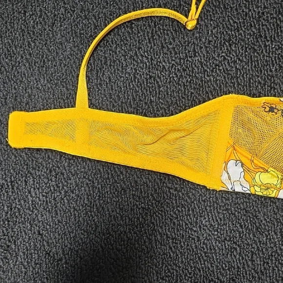 Salvage Yellow Lace Bralette - Picture 6 of 11